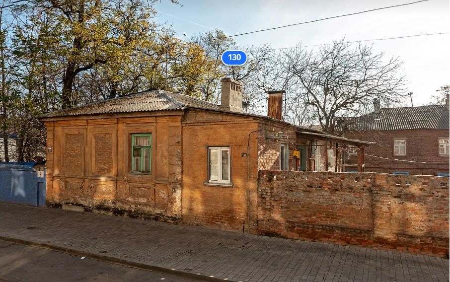Два столетних здания выставили на аукцион в центре Ростова - фото 1
