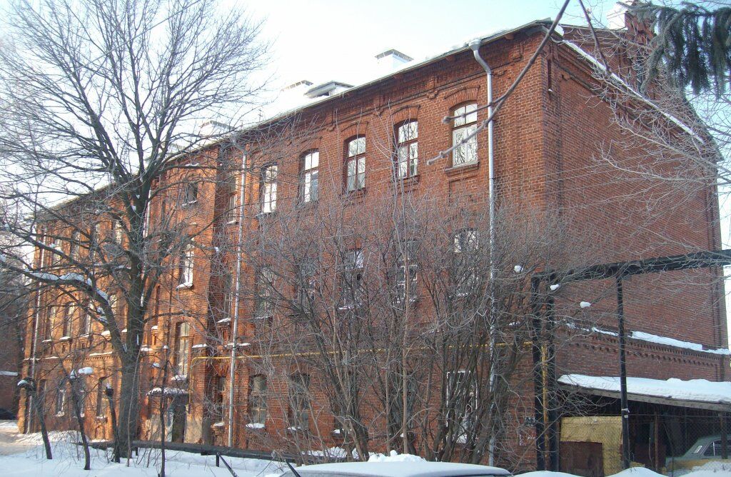 Комнату в Тобольских казармах Нижнего Новгорода продают за 10 млн рублей - фото 1